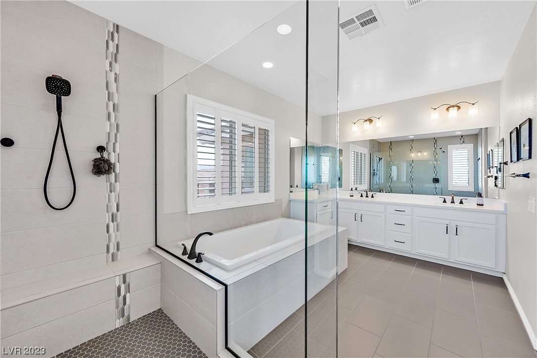 11846 Albissola Avenue