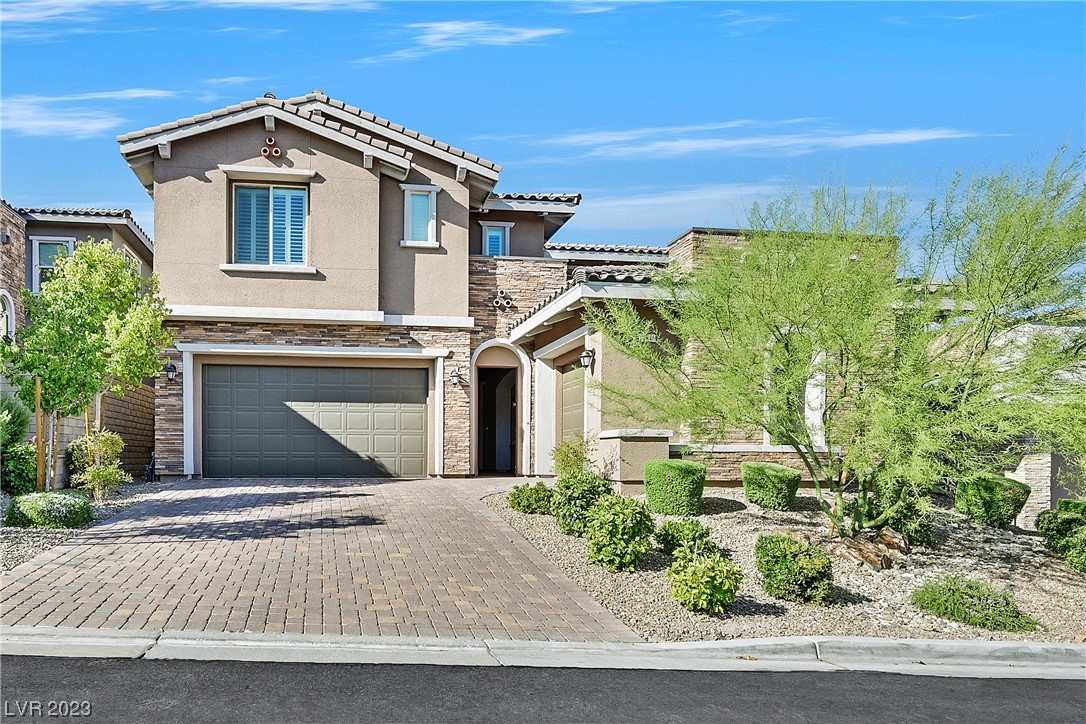 11846 Albissola Avenue