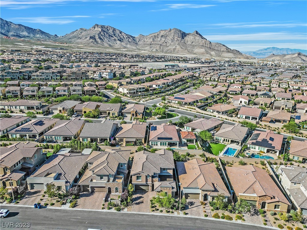 11846 Albissola Avenue