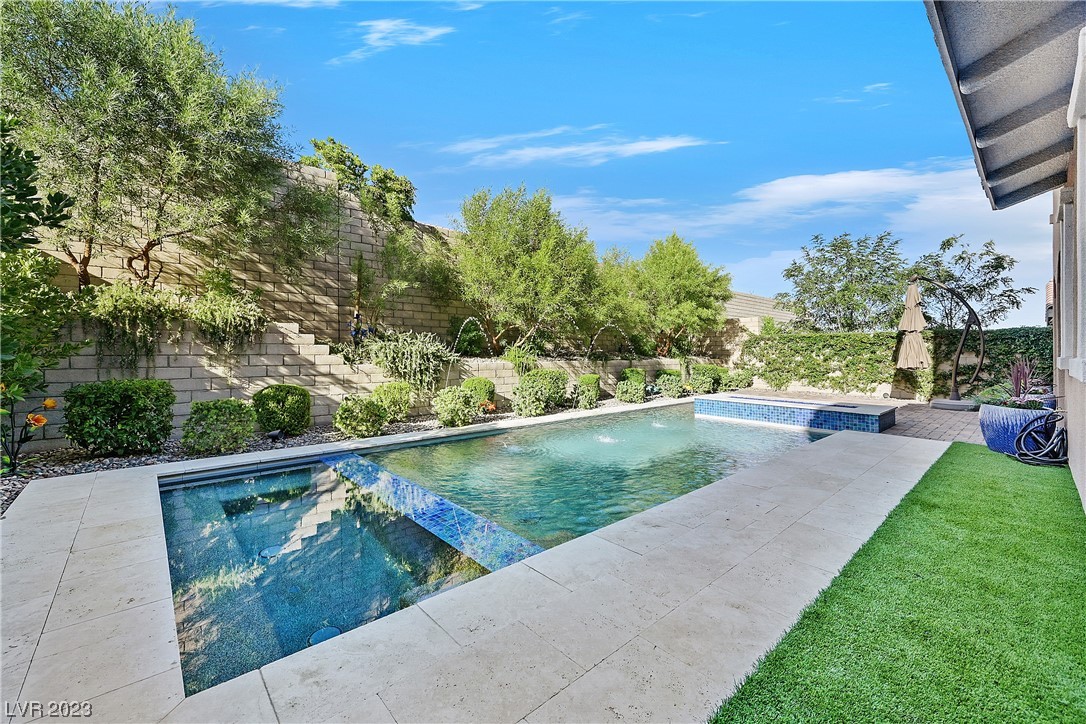 11846 Albissola Avenue