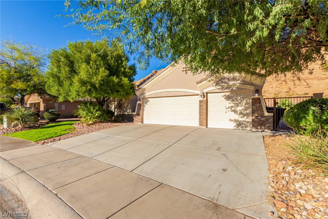 450 Raven Way