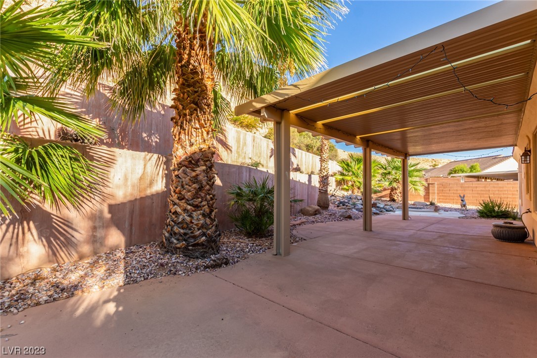 450 Raven Way