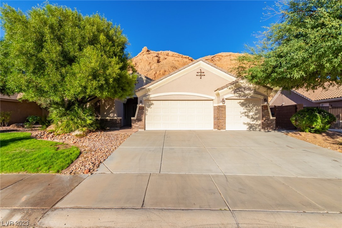 450 Raven Way