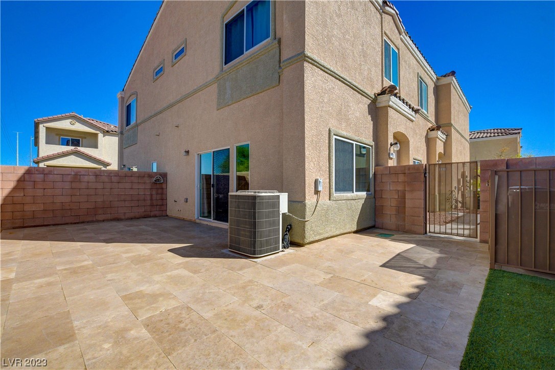 4036 Smokey Fog Avenue 2