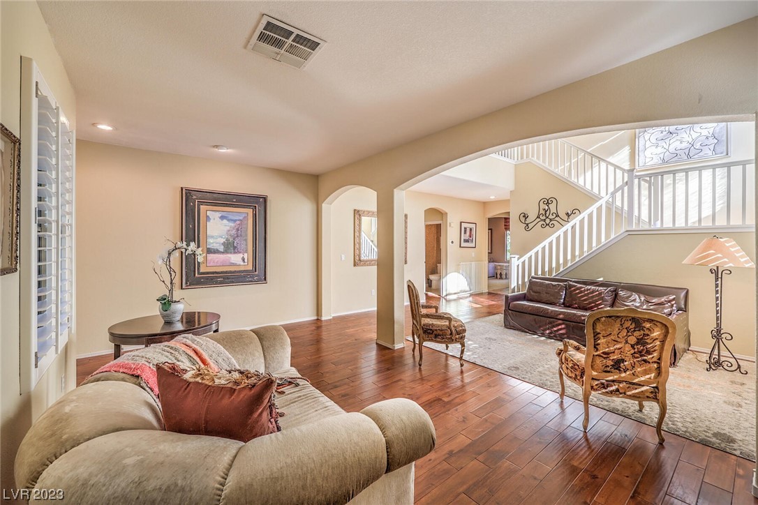5304 Rizari Court