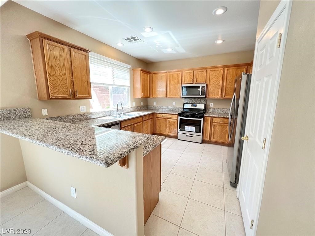 6043 Journeys End Street