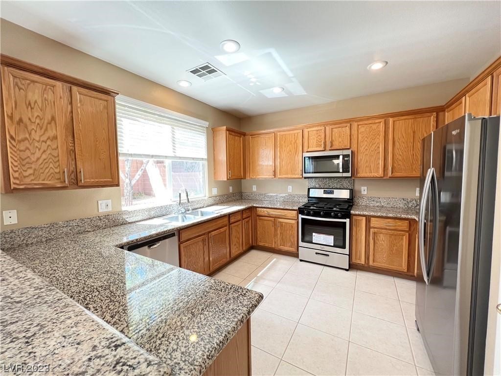 6043 Journeys End Street