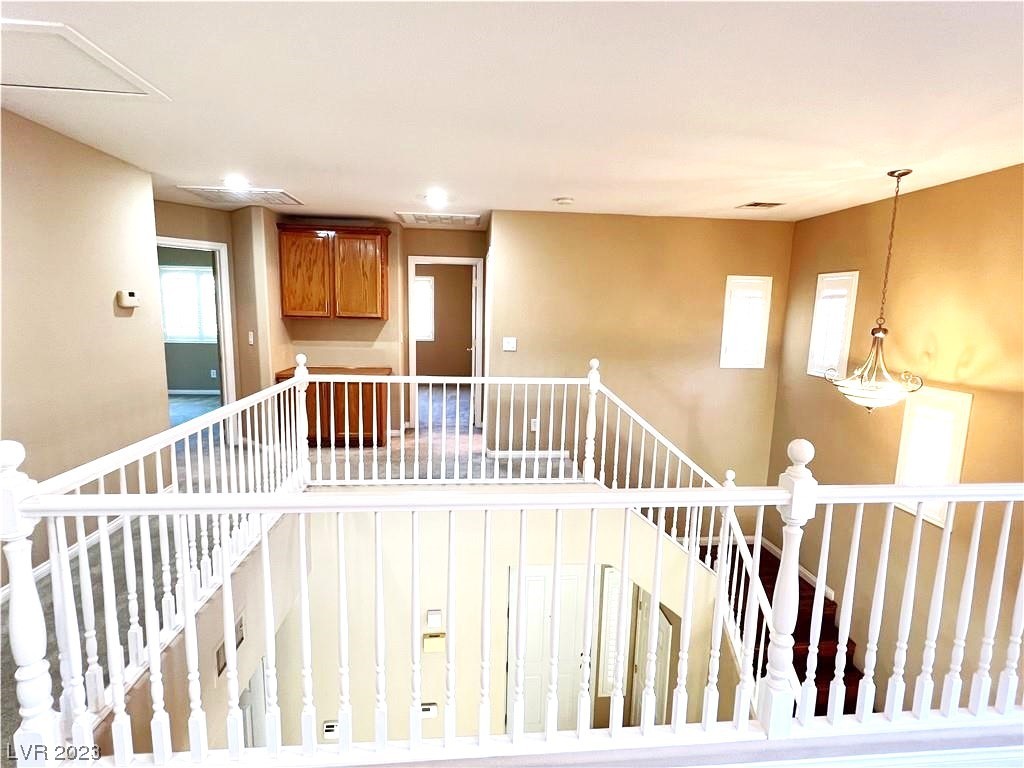 6043 Journeys End Street