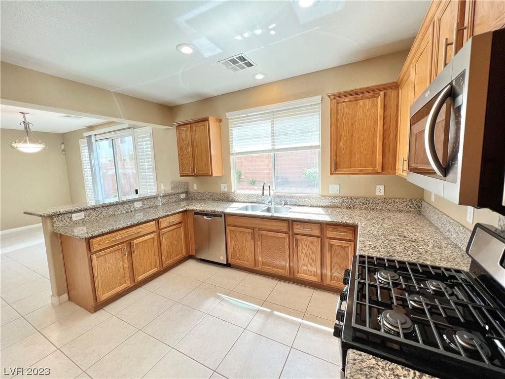 6043 Journeys End Street