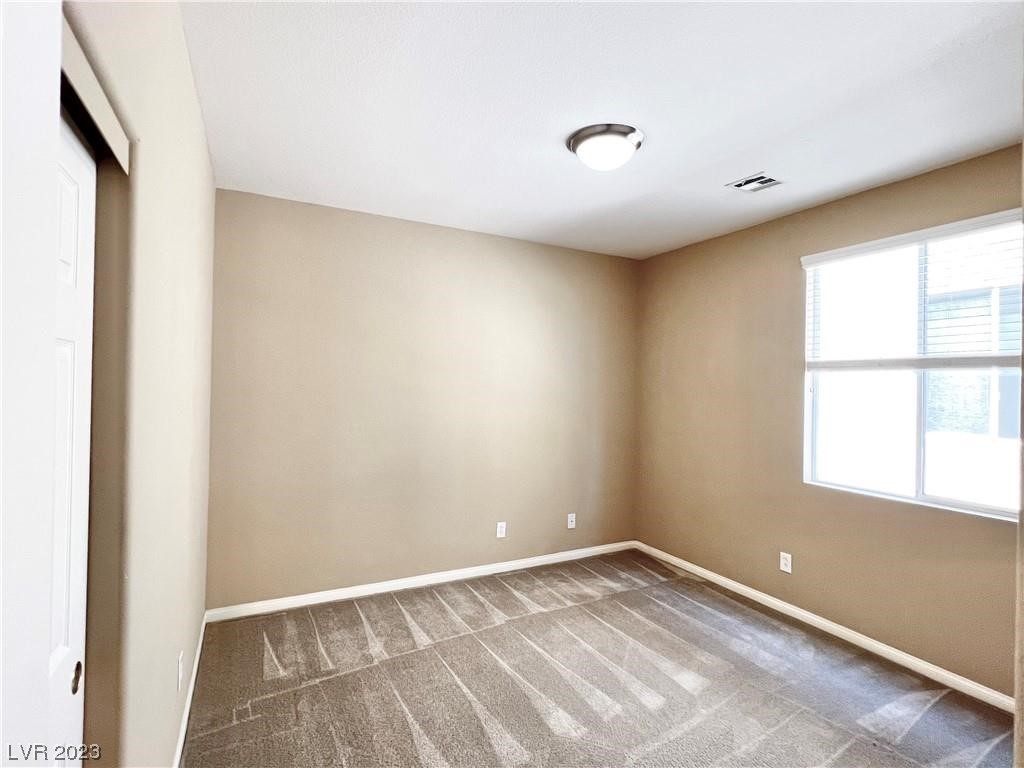 6043 Journeys End Street