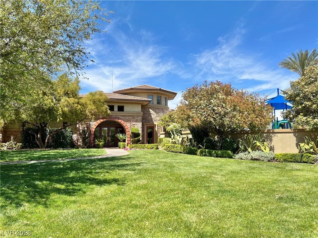 6043 Journeys End Street