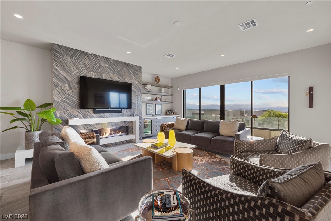 418 Tranquil Peak Court