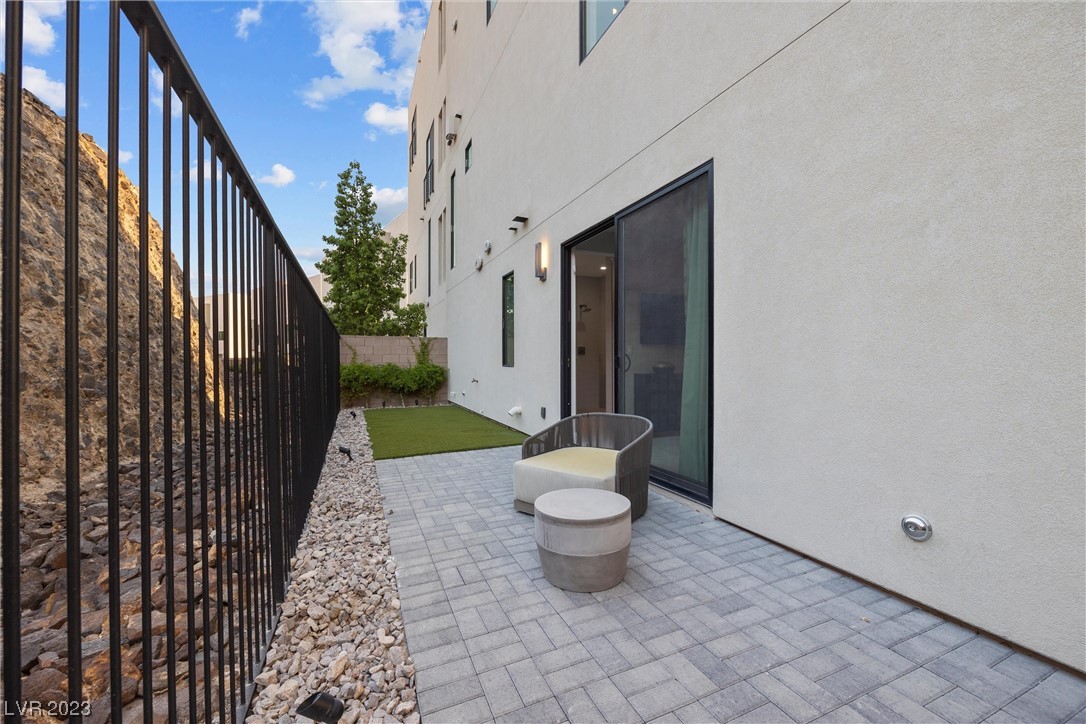 418 Tranquil Peak Court