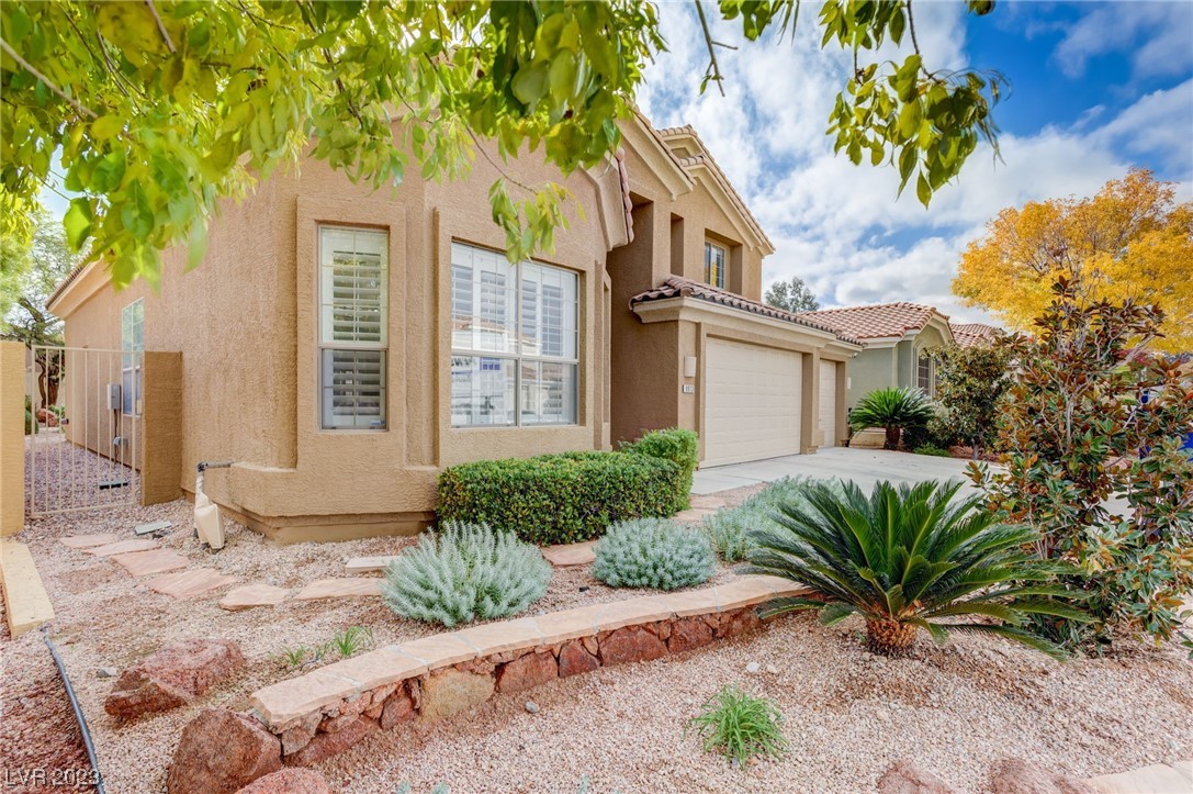 9813 Dusty Winds Avenue