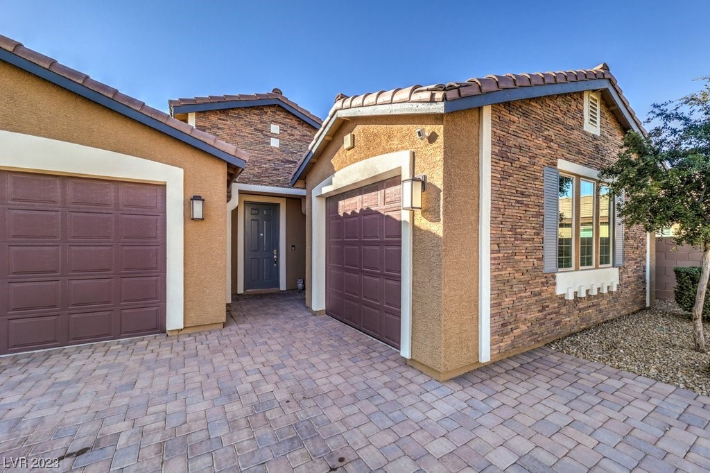 5889 Temple Ridge Court