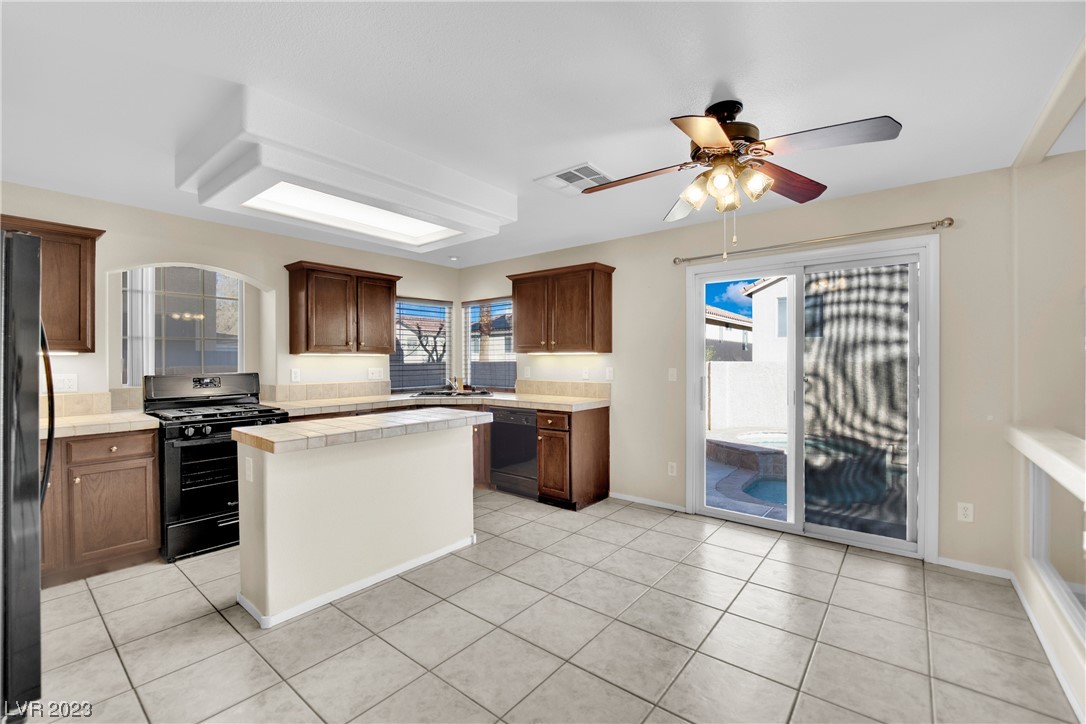 7594 Treasure Chest Street