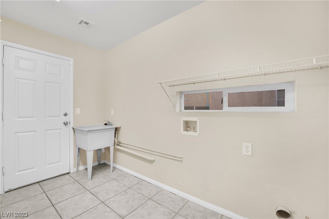 7594 Treasure Chest Street