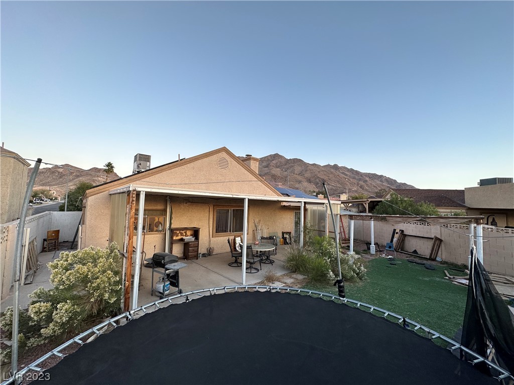 7200 Wayfarer Drive
