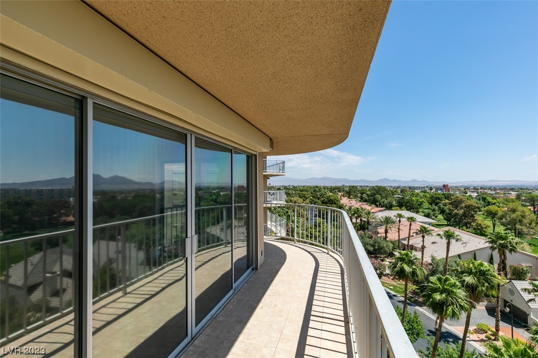 3111 Bel Air 8F