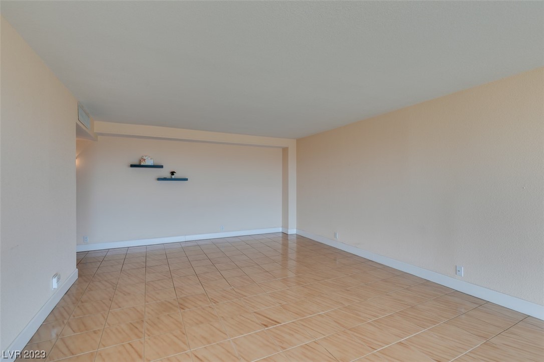 3111 Bel Air 8F
