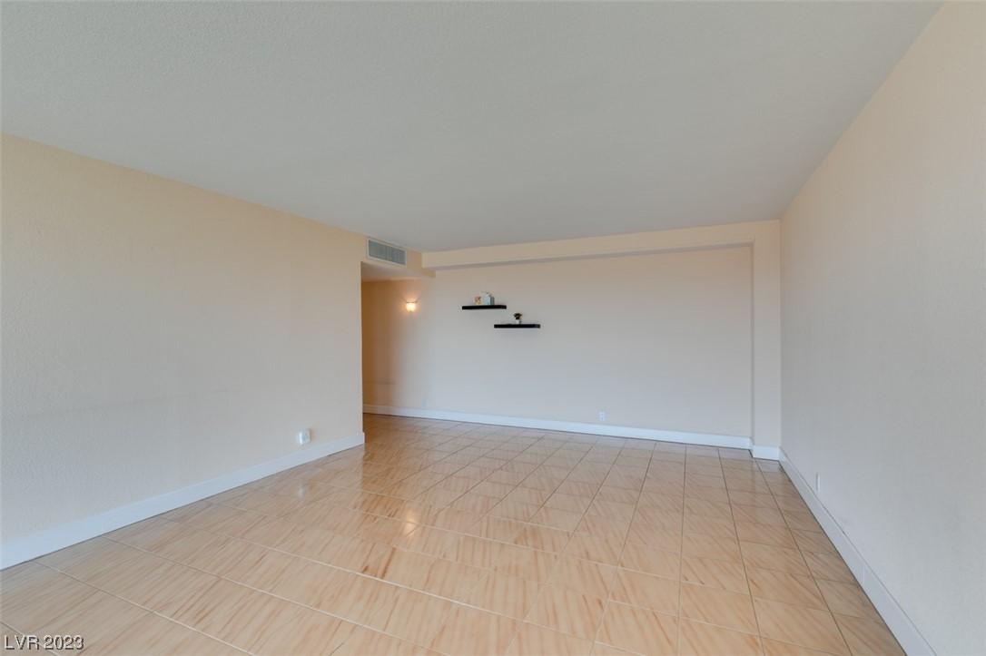 3111 Bel Air 8F