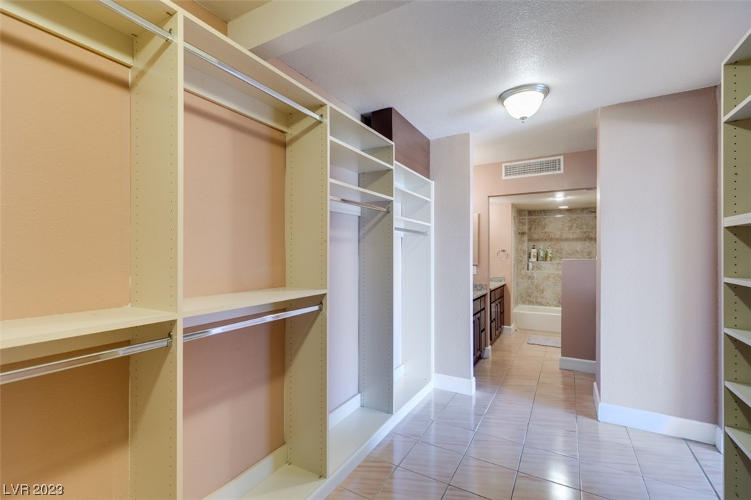 3111 Bel Air 8F