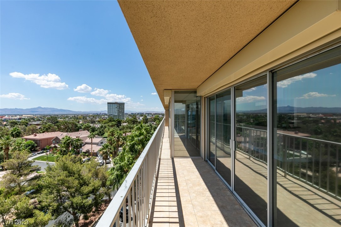 3111 Bel Air 8F