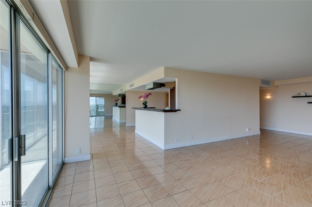 3111 Bel Air 8F