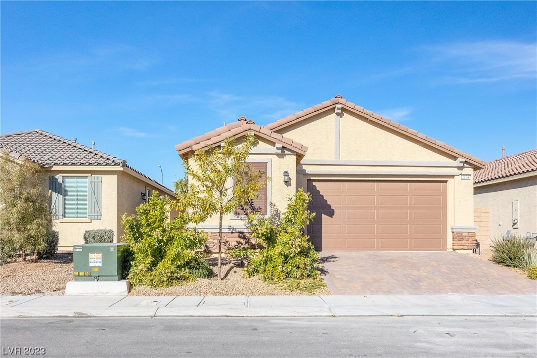 1134 Edel Hest Avenue