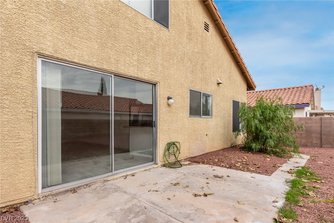 7739 Kalmalii Avenue