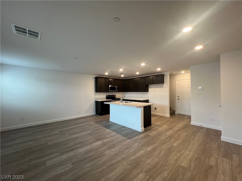 851 Watford Place