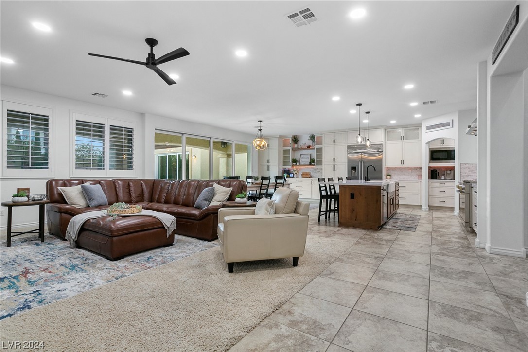 7277 Sashaying Spirit Court