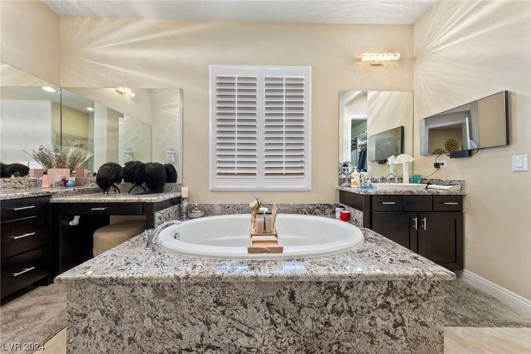 2504 Chateau Napoleon Drive