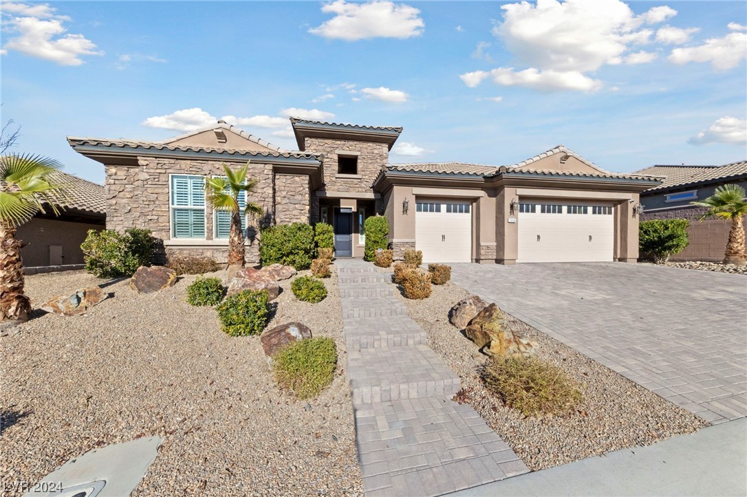 2504 Chateau Napoleon Drive