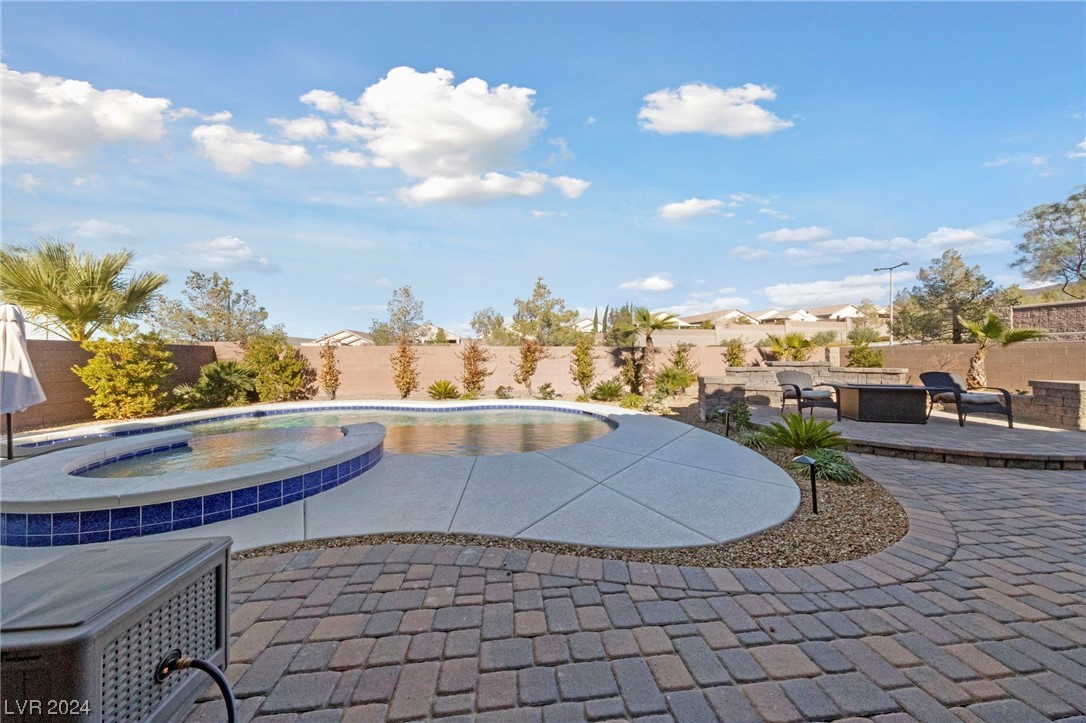 2504 Chateau Napoleon Drive