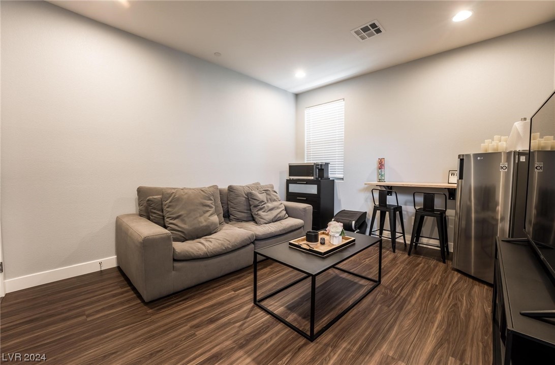 11 Parco Fiore Court