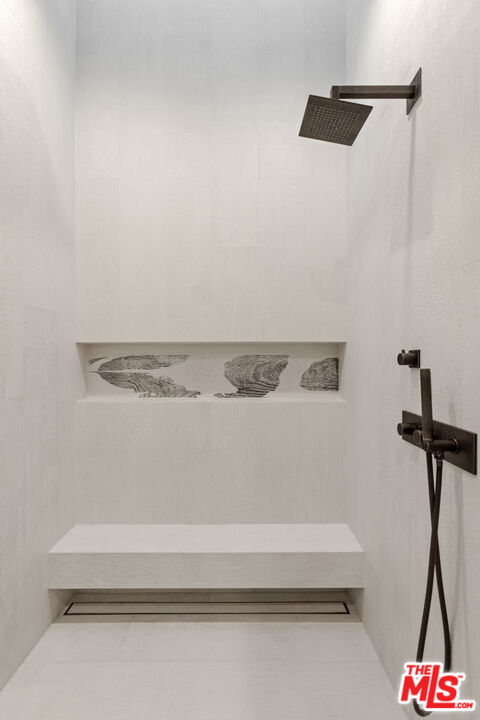 356 N La Jolla Ave