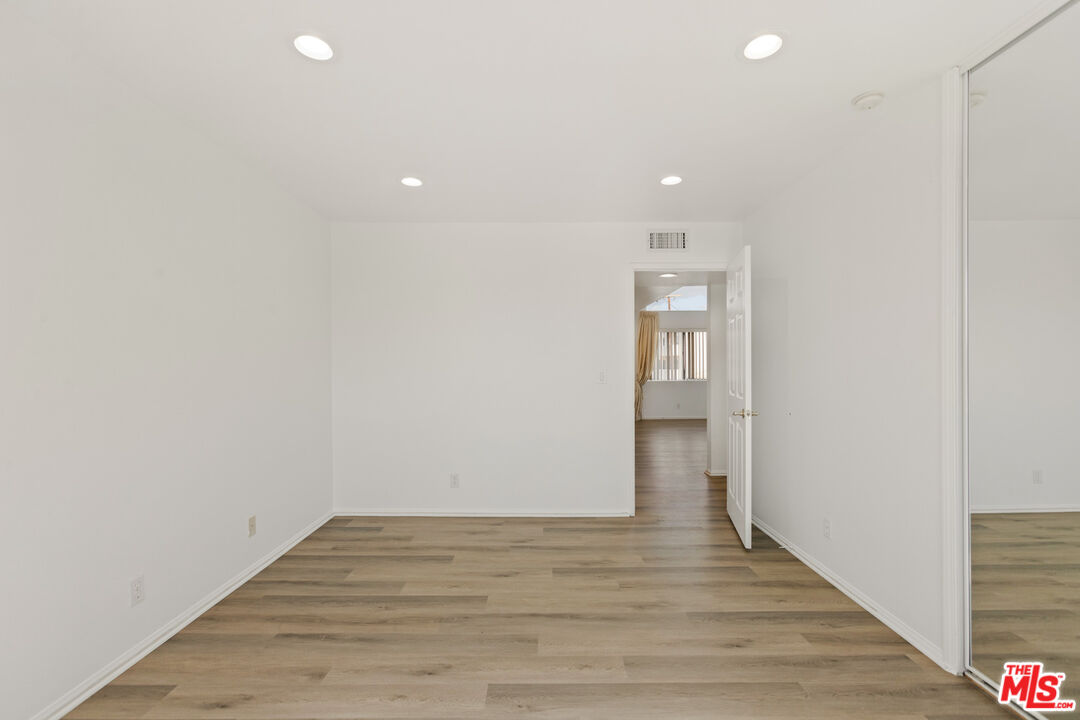1250 S Westgate Ave Unit: 303