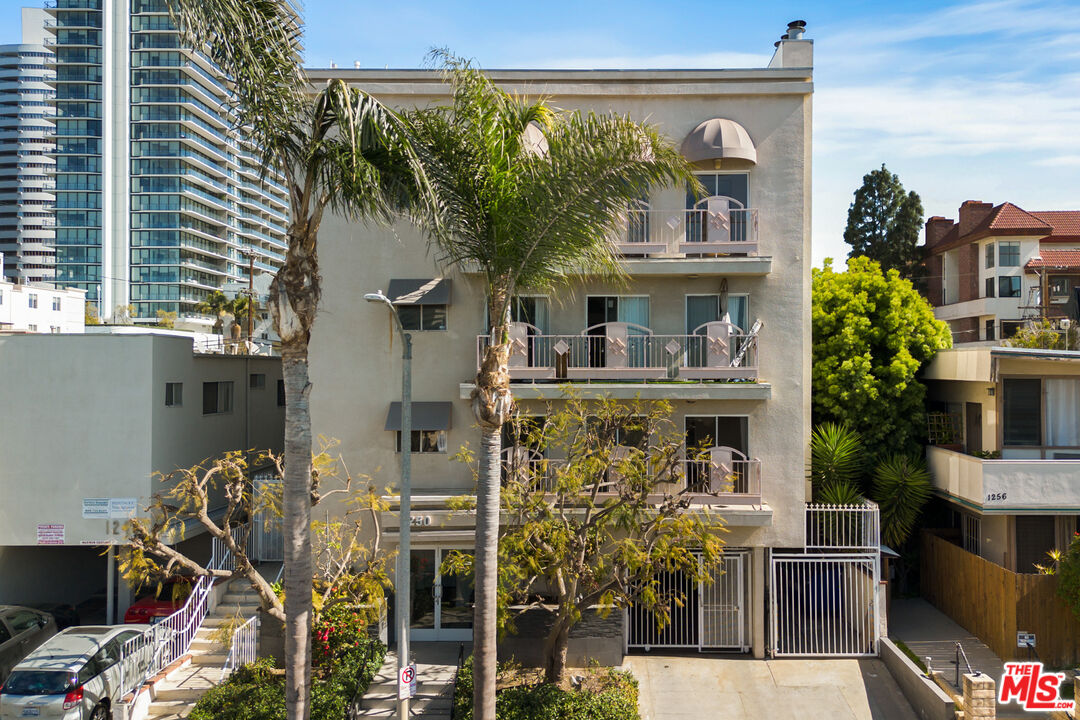 1250 S Westgate Ave Unit: 303
