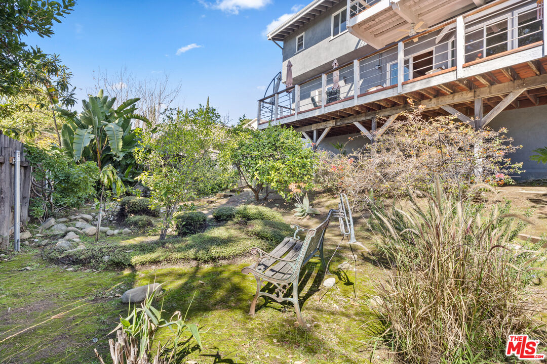 2768 Fyler Pl