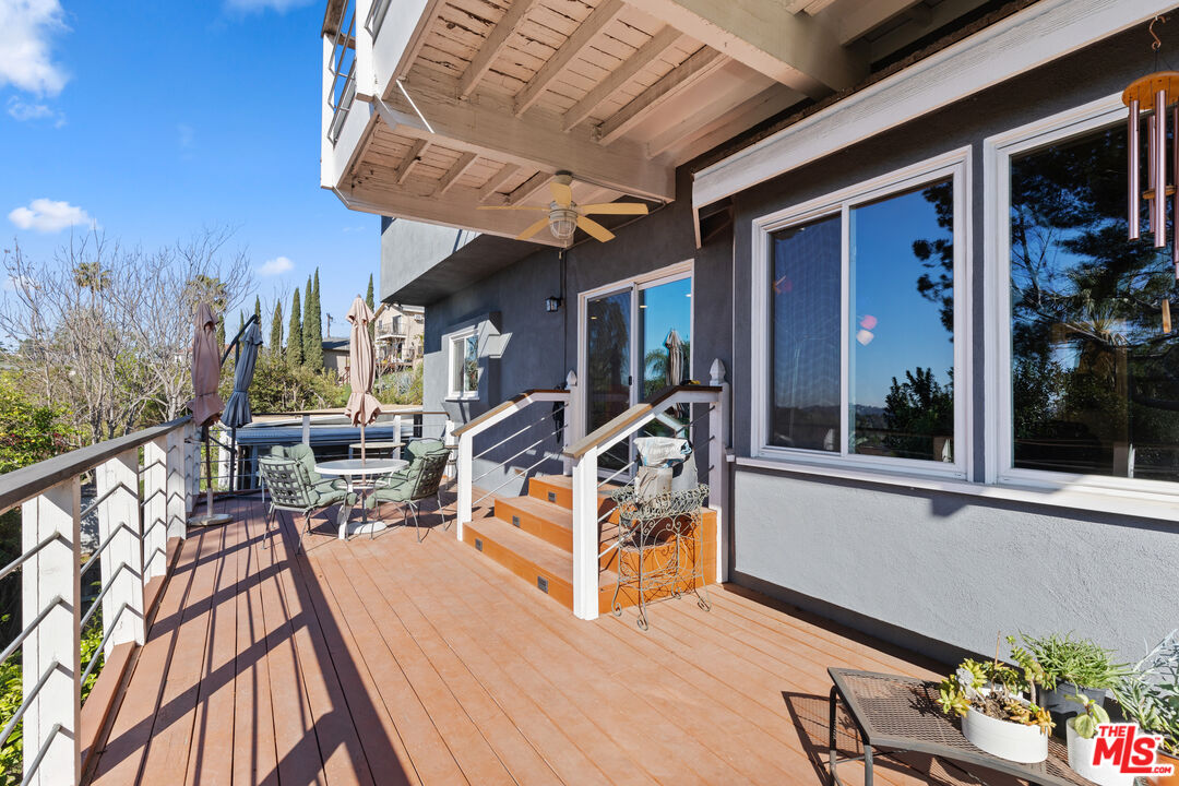 2768 Fyler Pl