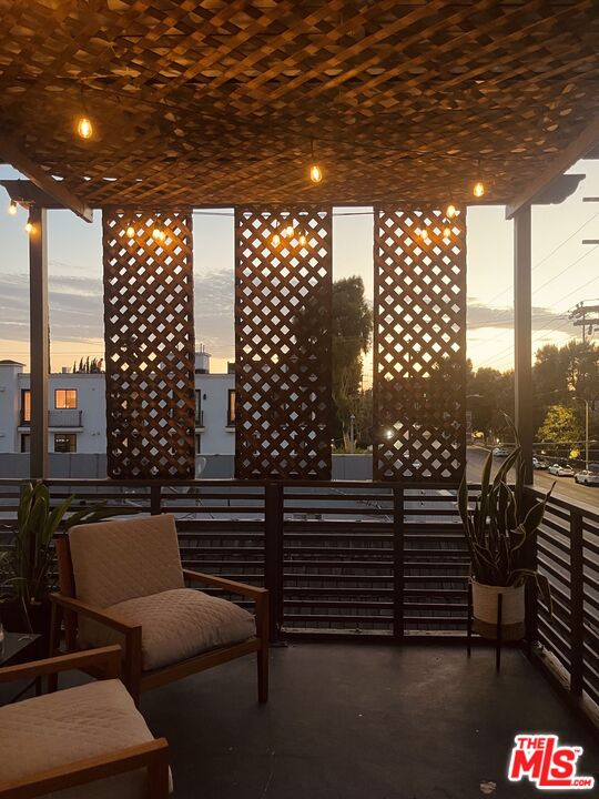 15146 Magnolia Blvd Unit: 1