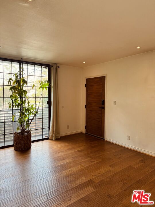 15146 Magnolia Blvd Unit: 1
