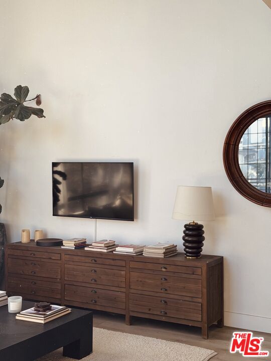 15146 Magnolia Blvd Unit: 1