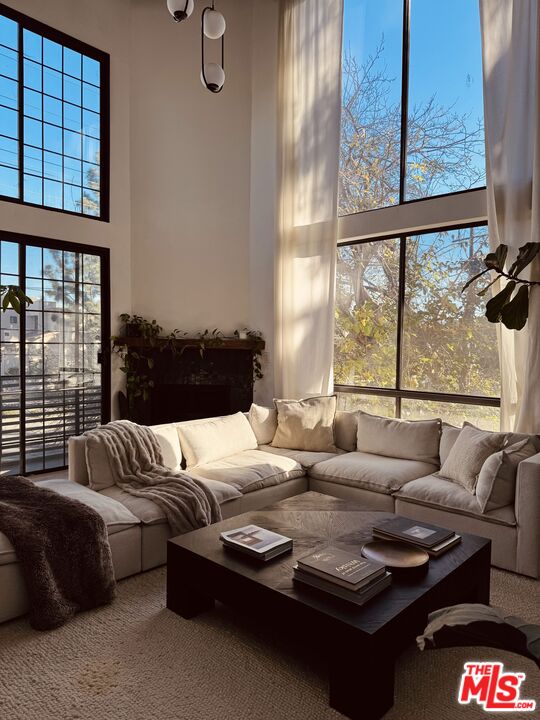 15146 Magnolia Blvd Unit: 1