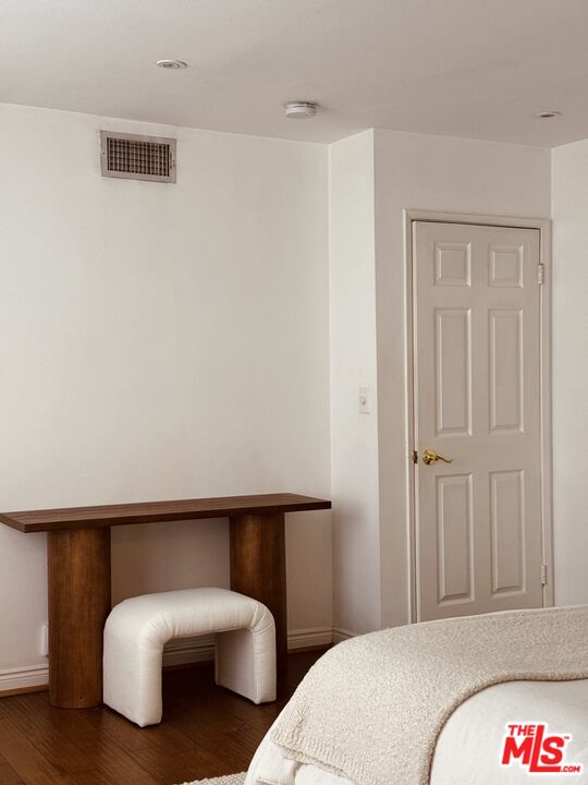 15146 Magnolia Blvd Unit: 1