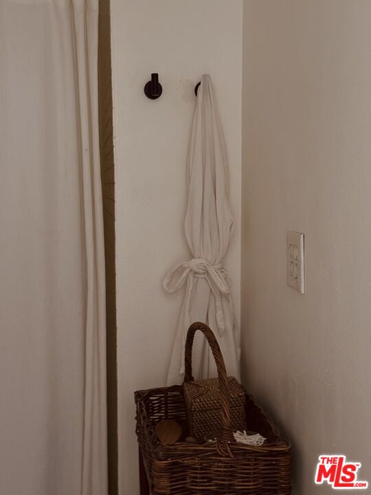 15146 Magnolia Blvd Unit: 1