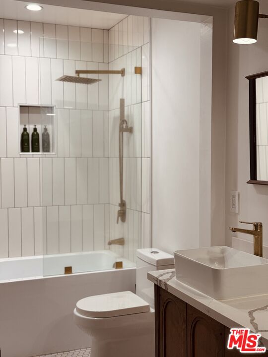 15146 Magnolia Blvd Unit: 1