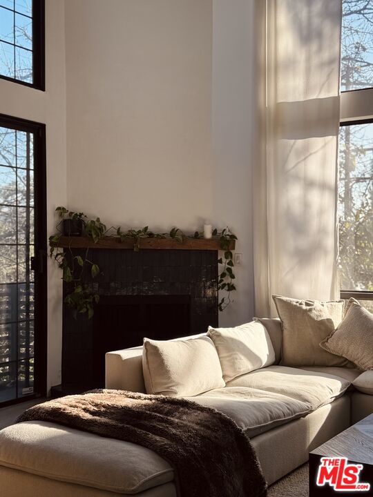 15146 Magnolia Blvd Unit: 1