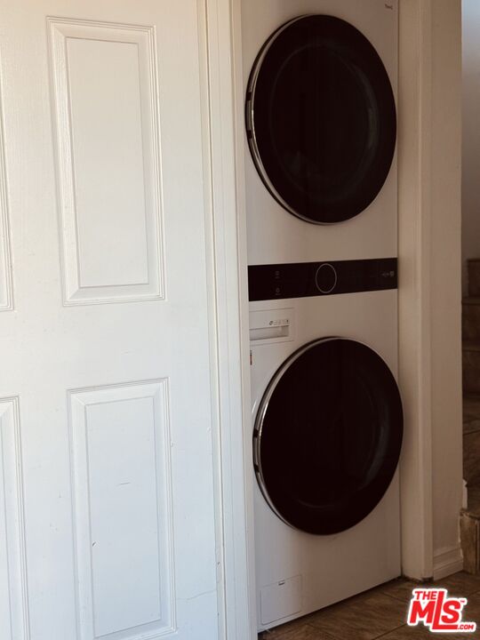 15146 Magnolia Blvd Unit: 1